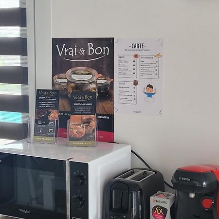 Gite Le Petit Doue Bressuire Exterior foto